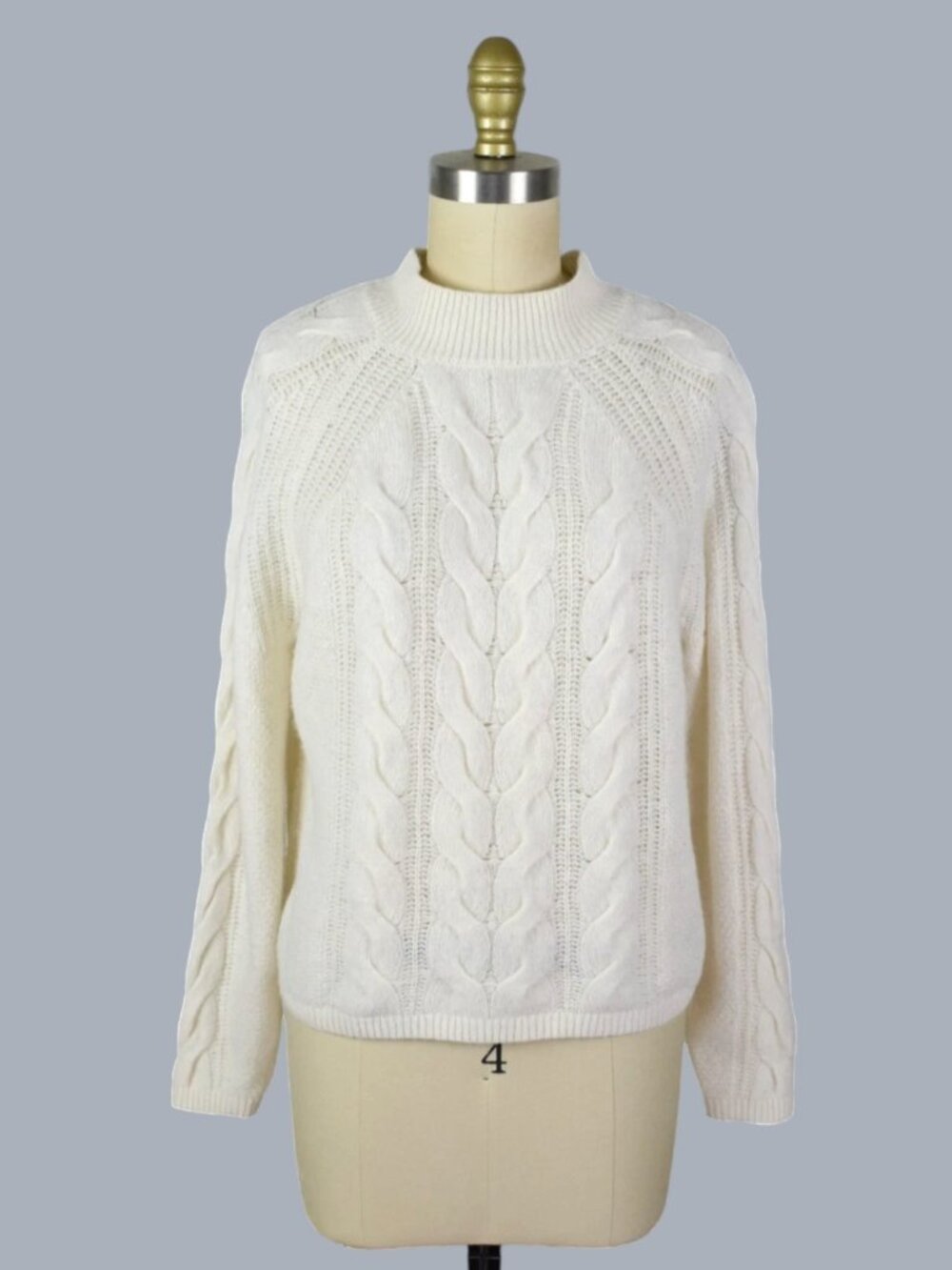 BANANA REPUBLIC ITALIAN YARN WOOL BLEND IVORY CABLE KNIT SWEATER